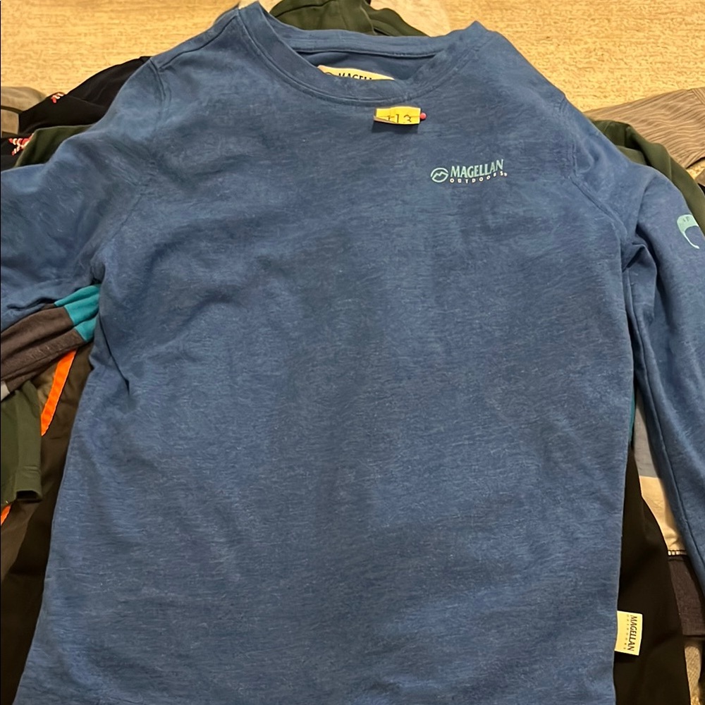 Magellan Outdoors Kids Navy Long Sleeve Tee/boyfriend fit/ Size XS